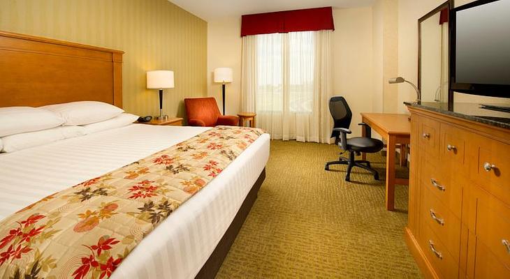 Drury Inn & Suites Near Universal Orlando Resort