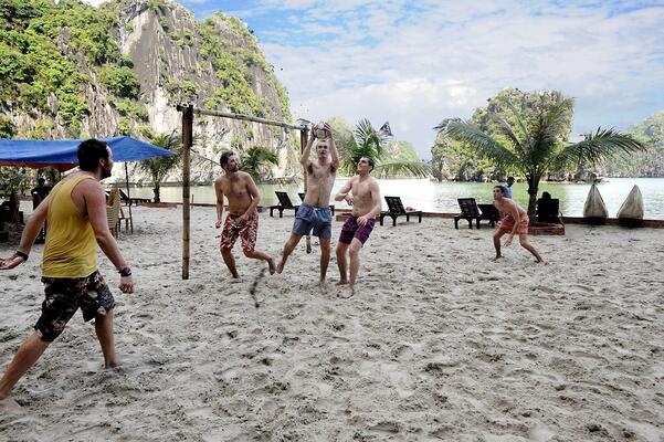 Cat Ba Sandy Beach Resort