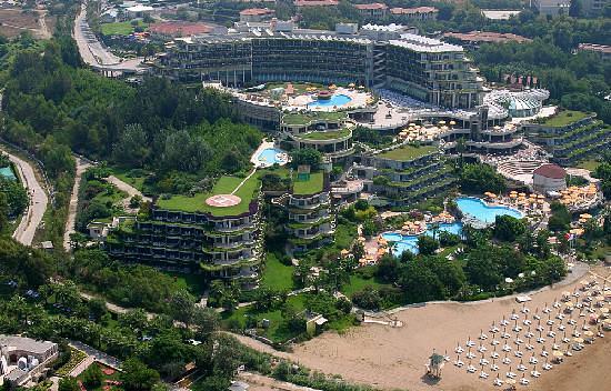 Sunrise Queen Resort Hotel