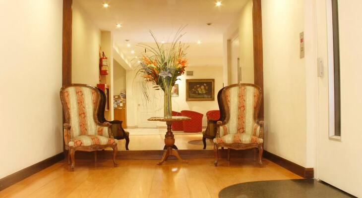 Etoile Hotel
