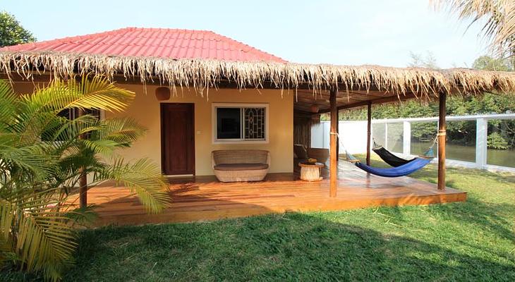 Sunset Lounge