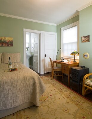 Museum District Bed & Breakfast