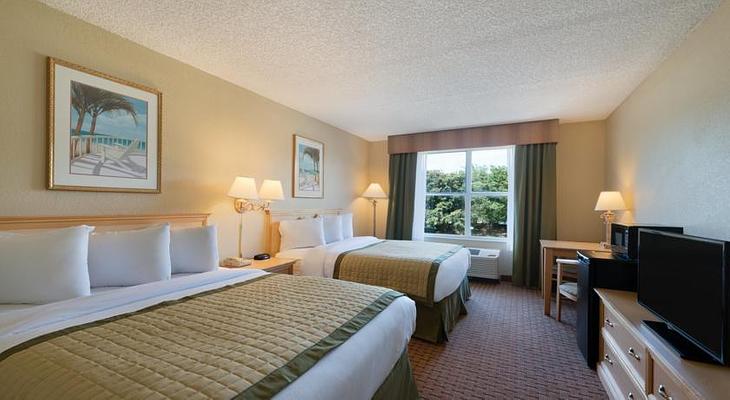 Baymont by Wyndham Fort Myers Airport