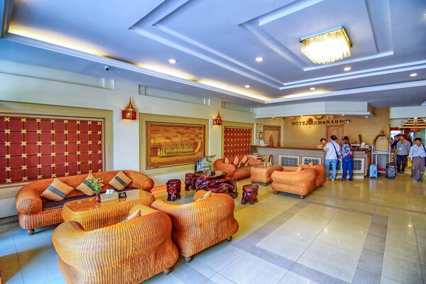 Hotel Yadanarbon