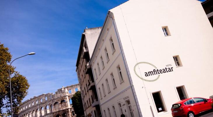 Amfiteatar Hotel