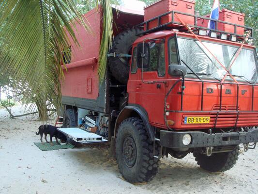 Mikadi Beach Camp & Backpackers