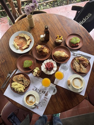 Anna Bistro