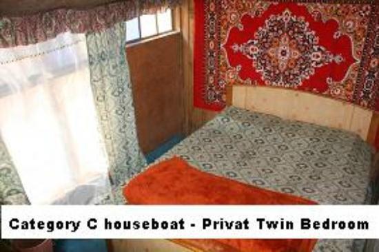 Veena Palace Group of Houseboats