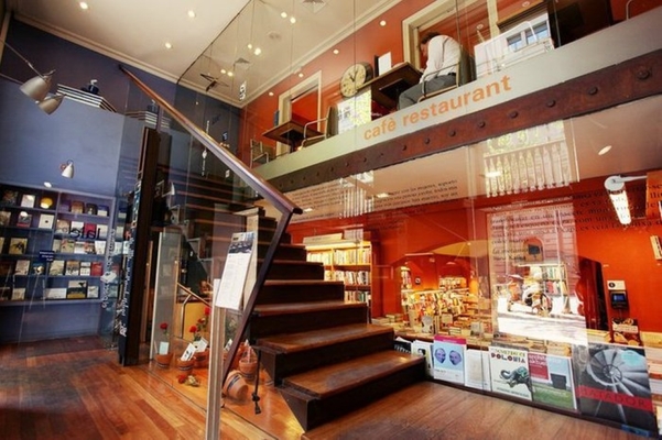 Laie Libreria Cafe