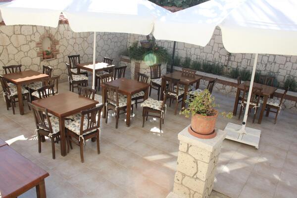 Nobela Hotel