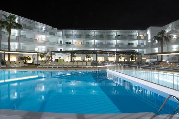 AEQUORA Lanzarote Suites