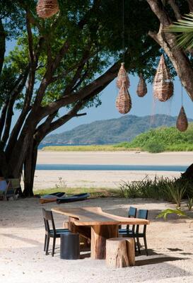 Pangas Beach Club