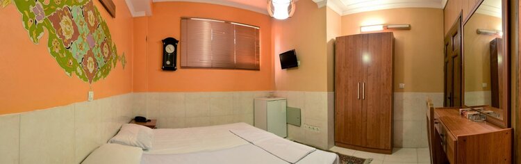 Hotel Ebne-Sina
