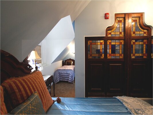 Hassinger Daniels Mansion Bed and Breakfast