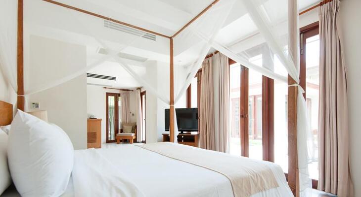 AKA Resort & Spa