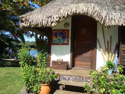 Bora Bungalove