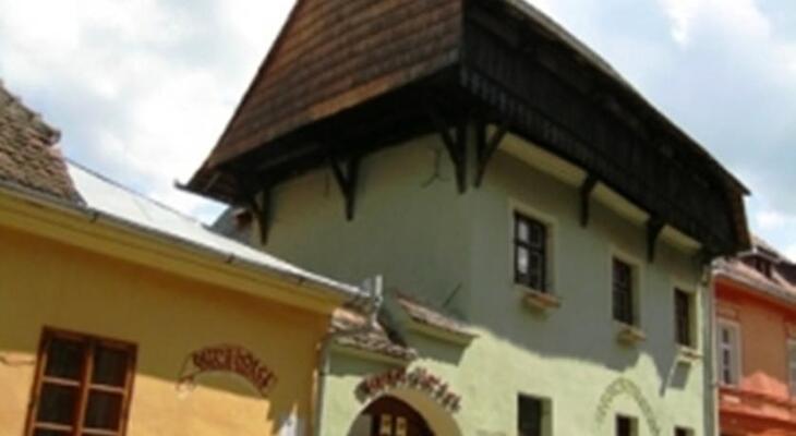 Burg Hostel