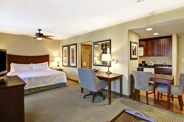 Homewood Suites by Hilton Fresno