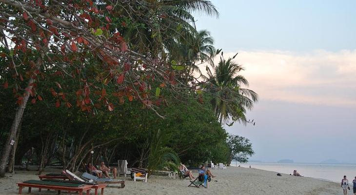 Bangbao Beach Resort