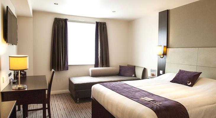 Premier Inn Manchester City Centre (Portland Street) Hotel