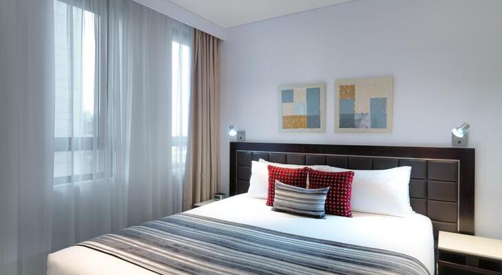Meriton Suites Pitt Street, Sydney