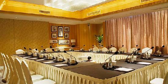 Celebrity City Hotel