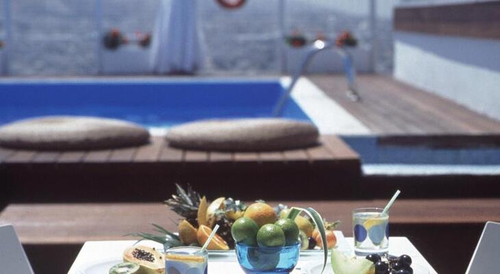 St. George Lycabettus Lifestyle Hotel