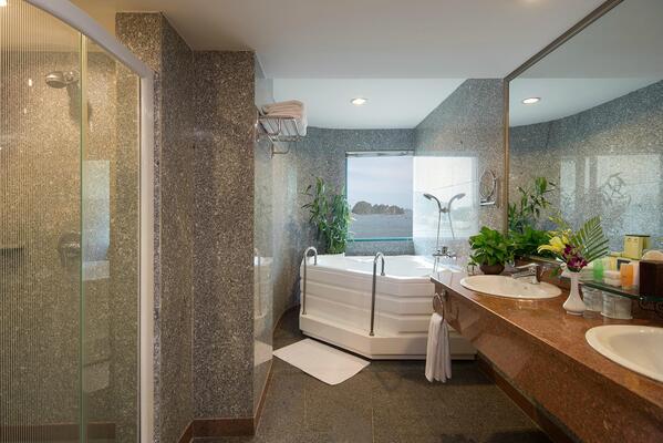 Halong Plaza Hotel