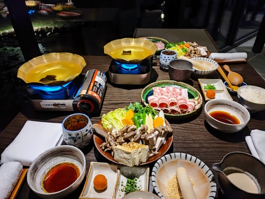 HOSHINOYA Guguan