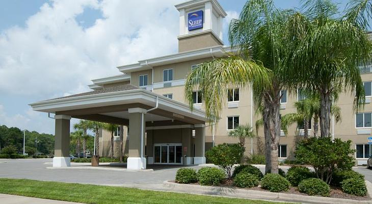 Sleep Inn & Suites