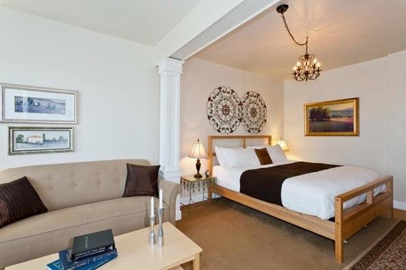 The Orenco Station Hotel