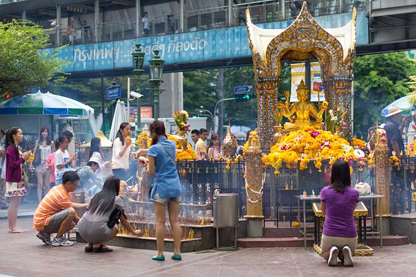 Erawan Shrine (Thao Mahaprom Shrine)