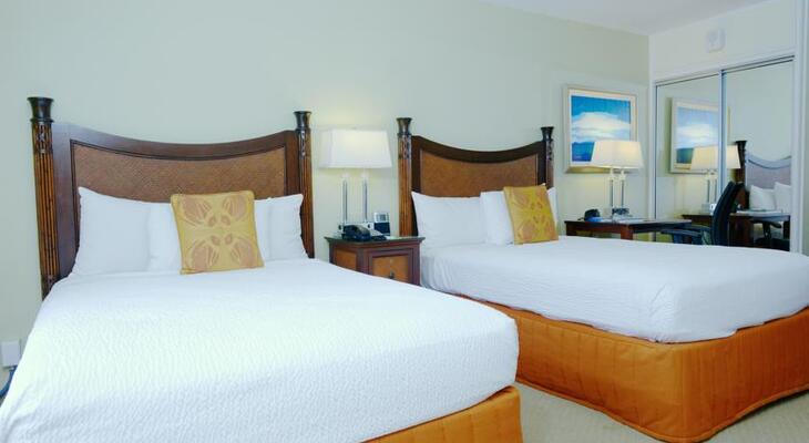 Courtyard by Marriott Waikiki Beach