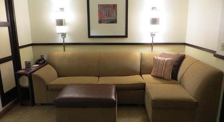 Hyatt Place Indianapolis Airport