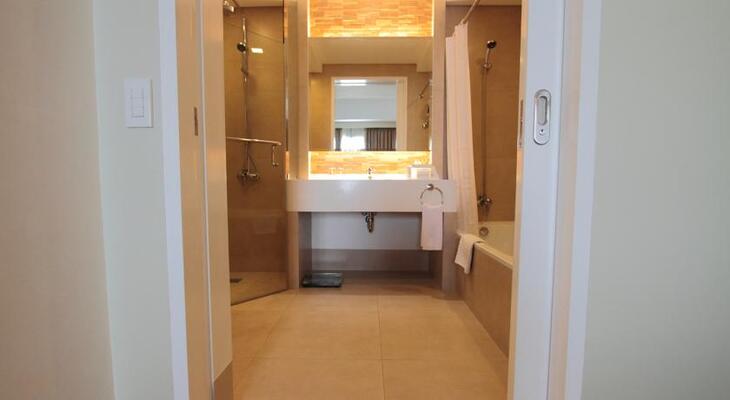 Harolds Hotel Cebu
