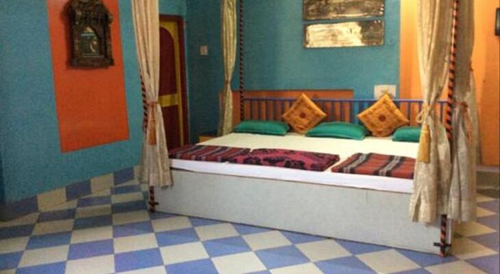 Govind Hotel