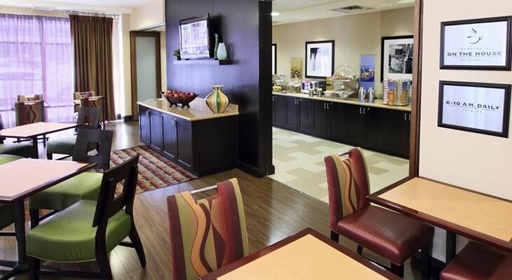Hampton Inn & Suites Denver-Downtown