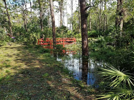 Calusa Nature Center and Planetarium