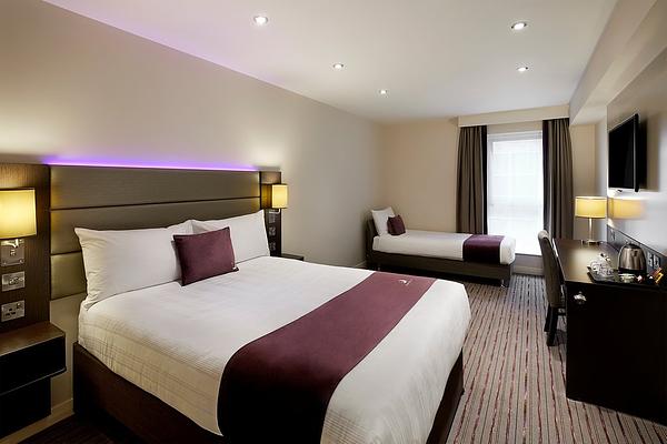 Premier Inn Leeds City Centre (Whitehall Road) hotel