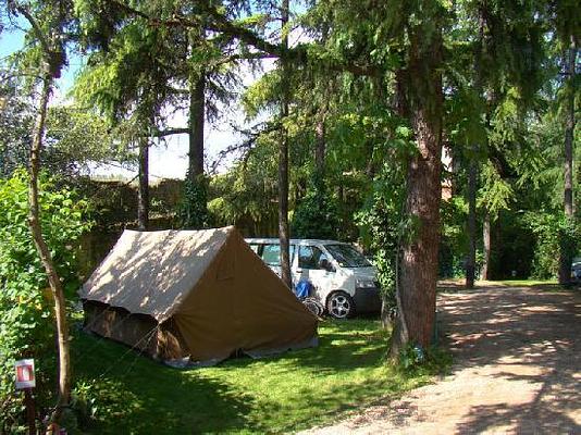 Camping Castel San Pietro