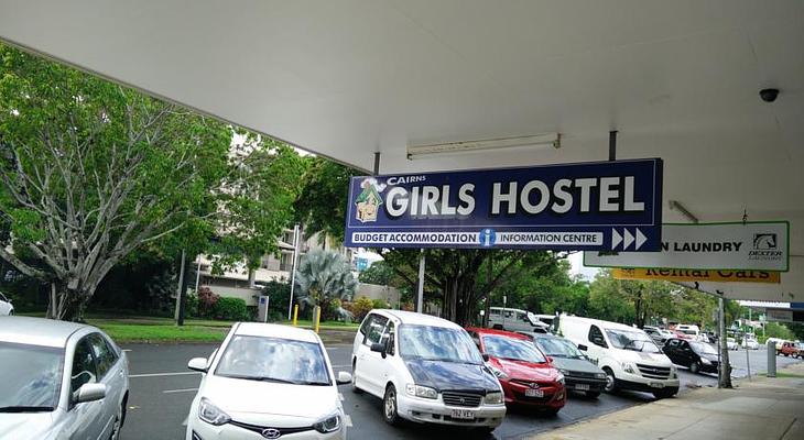 Cairns Girls Hostel