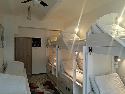 Hostel Inn Luxury
