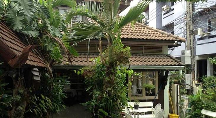 Baan Somboon Guesthouse