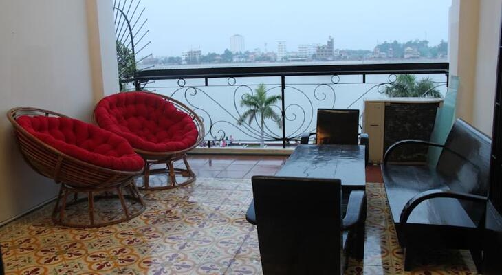 Camory Backpackers Hostel