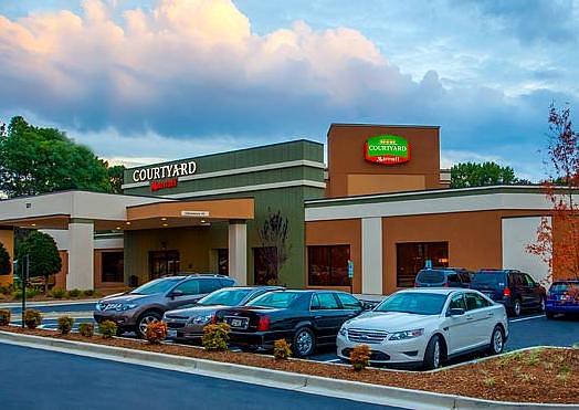 Courtyard By Marriott Charlotte Airport/billy Graham Parkway