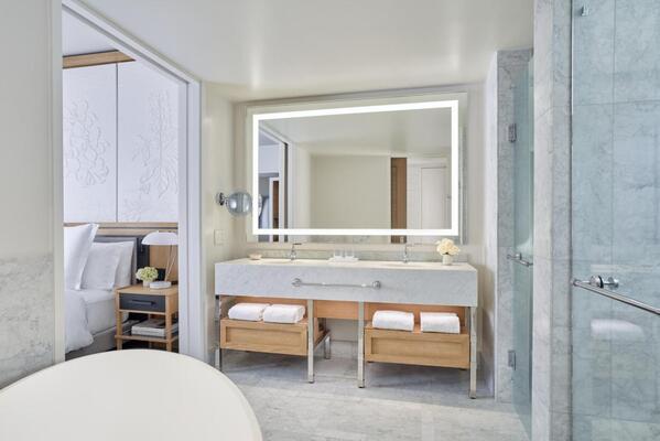 Four Seasons Hotel New Orleans