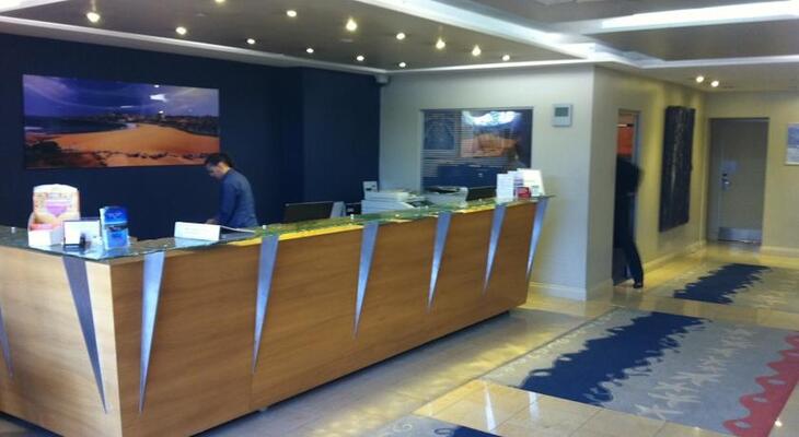 Coogee Sands Hotel & Apartments