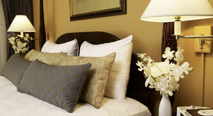 The Courtleigh Hotel and Suites