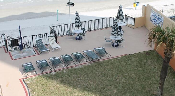 Grand Prix Motel on the Beach