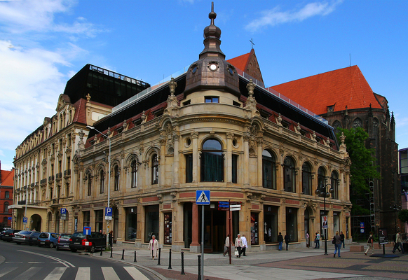 Monopol Hotel